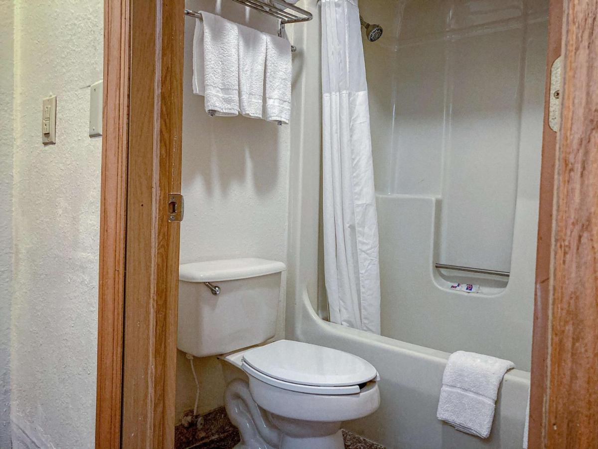 Motel 6 Elkhart, In Luaran gambar