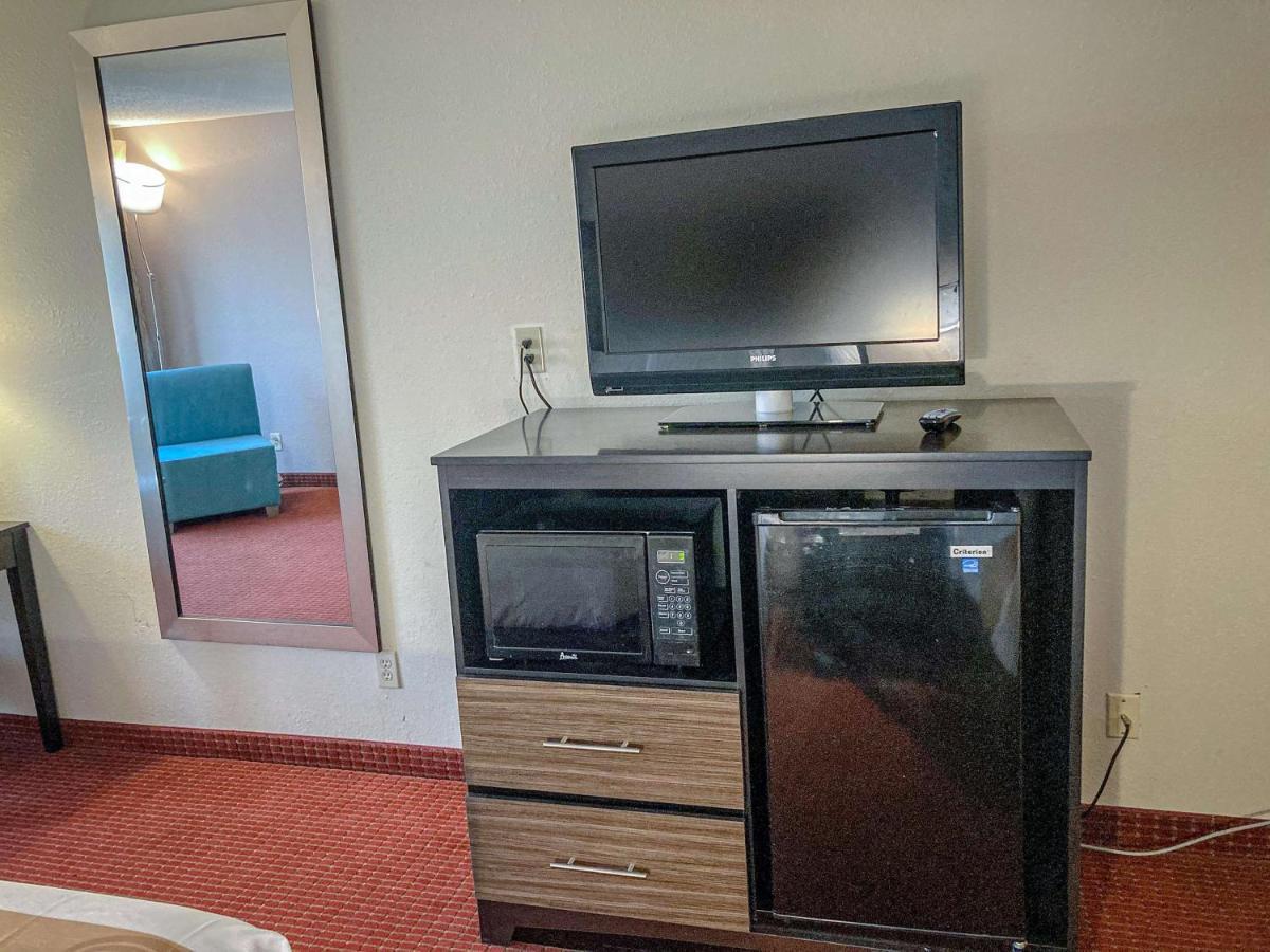 Motel 6 Elkhart, In Luaran gambar