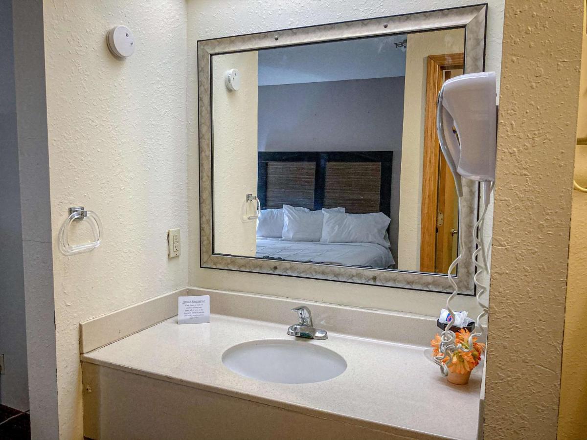 Motel 6 Elkhart, In Luaran gambar